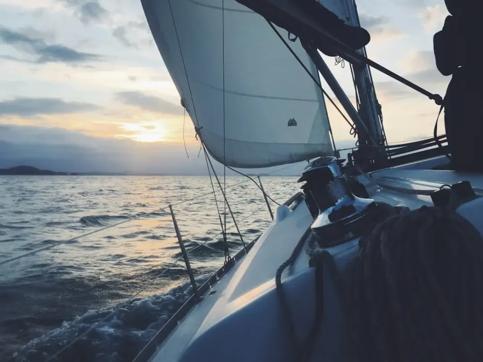 Comment entretenir les cordages du bateau à voile