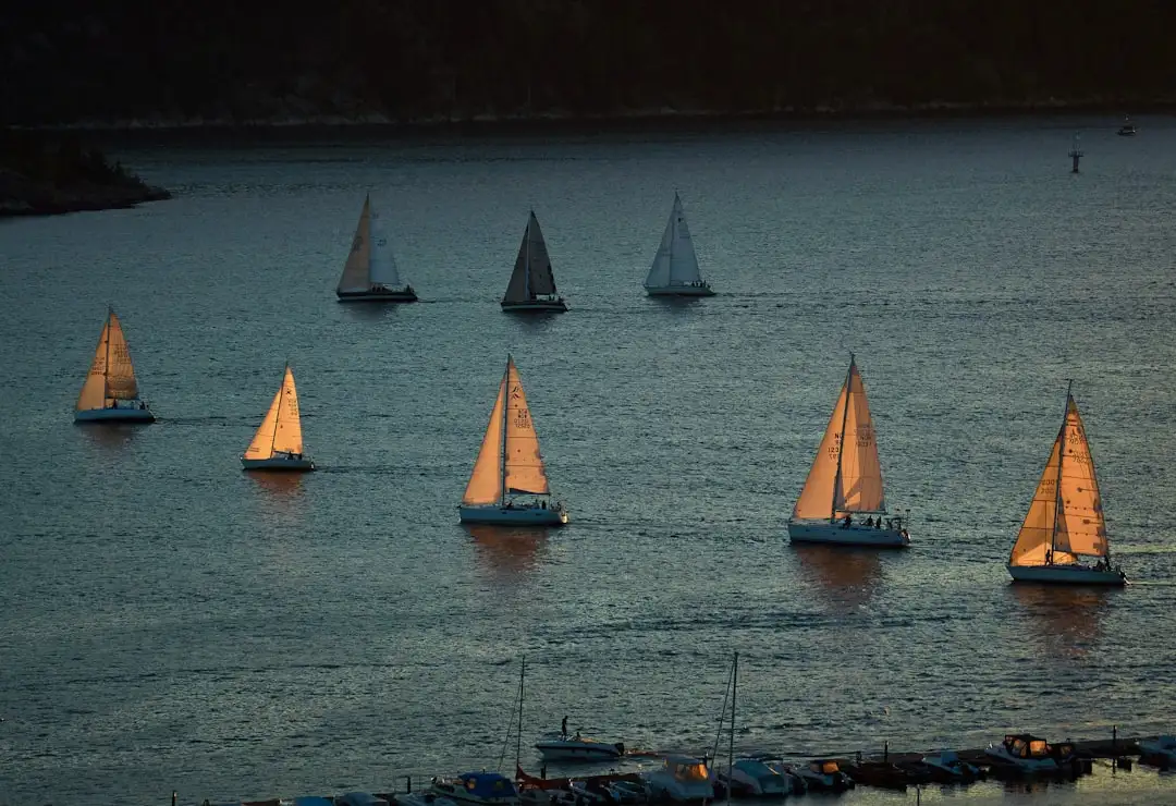 Les règles à connaître pour participer à une régate de voile